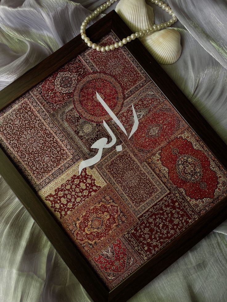 Pashmina Style Frame