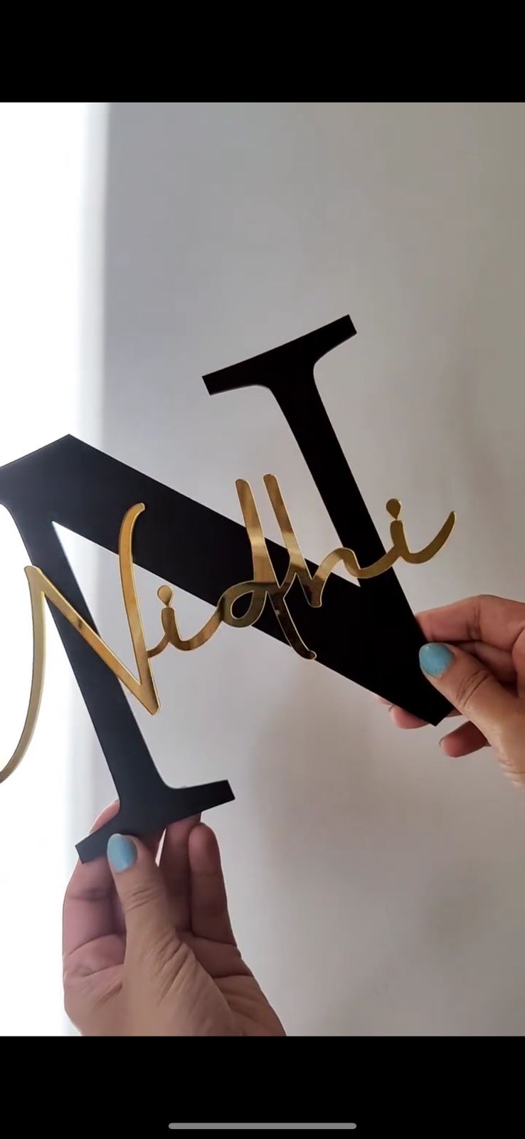Signature Name Display